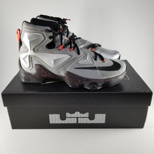 Nike LeBron XIII Basketball Shoes 10.5 Grey Black